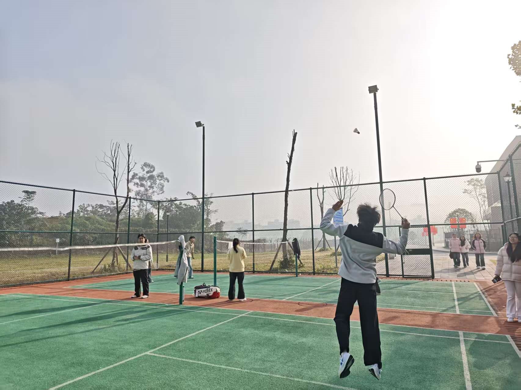 XmbB_1764496073510006033.jpg f668a1da3451343c010720935c6b463a.jpg